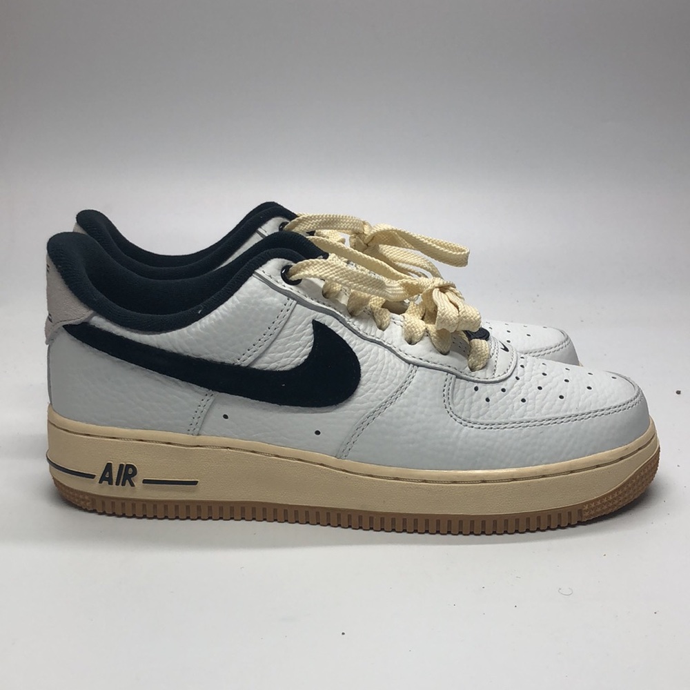 Women’s Nike AF1 ‘07 LX Black/White/Tan DR0148-101 USED Size 8 - Picture 2 of 12